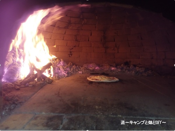 2週続けて、ピザを焼きました。元パン屋のこだわりの生地編。